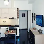Xenofon's Cozy Corfu (city)